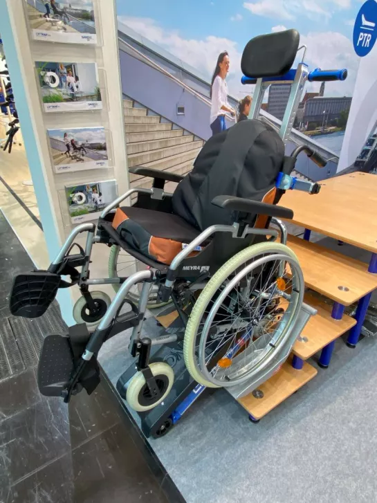 Unterwegs mobil: Treppenraupe und Treppensteiger für Rollstuhlfahrer